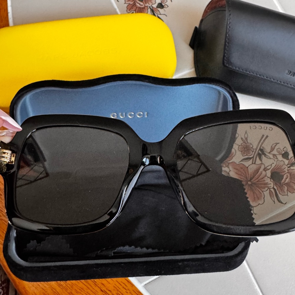 New Gucci Oversized Black Sunglasses Style GG0036SN